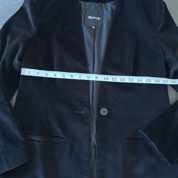 Madewell velvet Black Oversized Blazer. Size 2. Used. Perfect Condition. - Picture 3 of 7